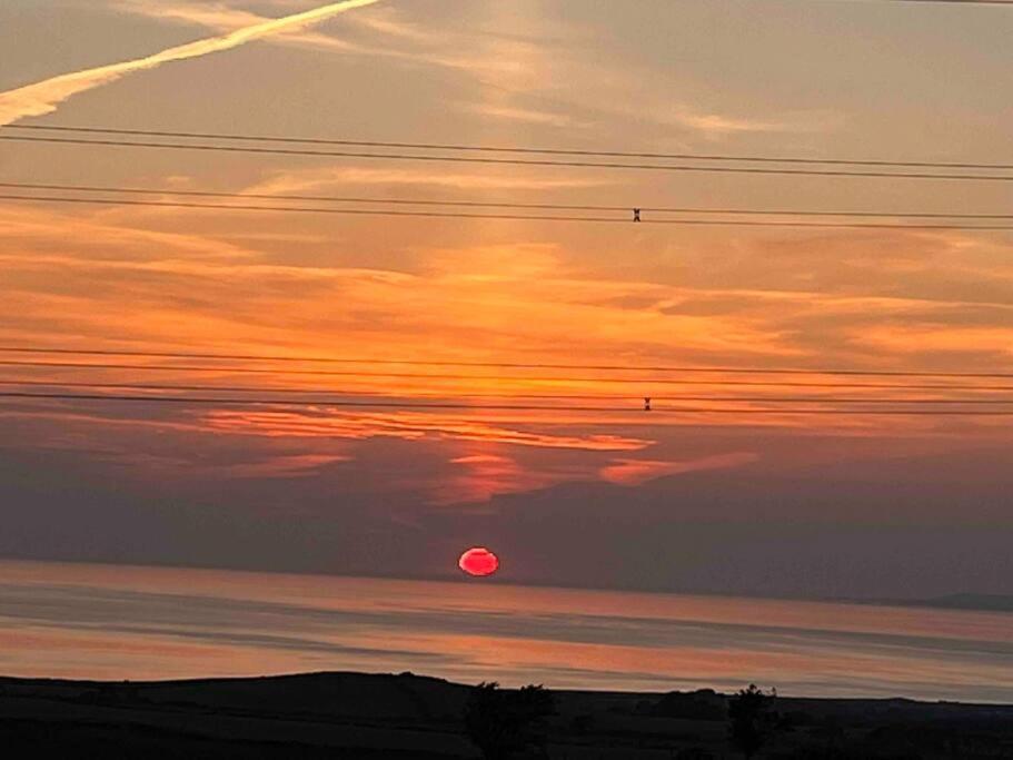 Hedd Wen Villa Llanllyfni Exteriör bild