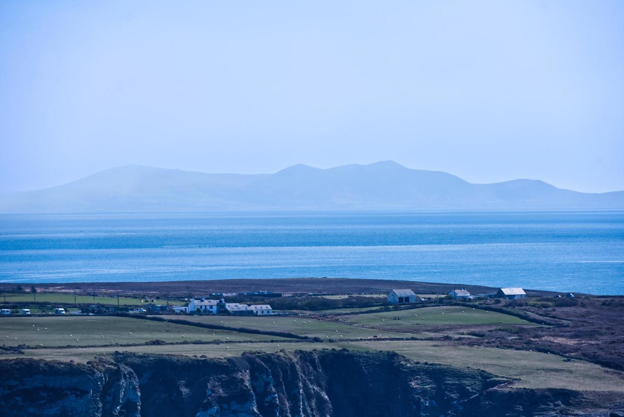 Hedd Wen Villa Llanllyfni Exteriör bild