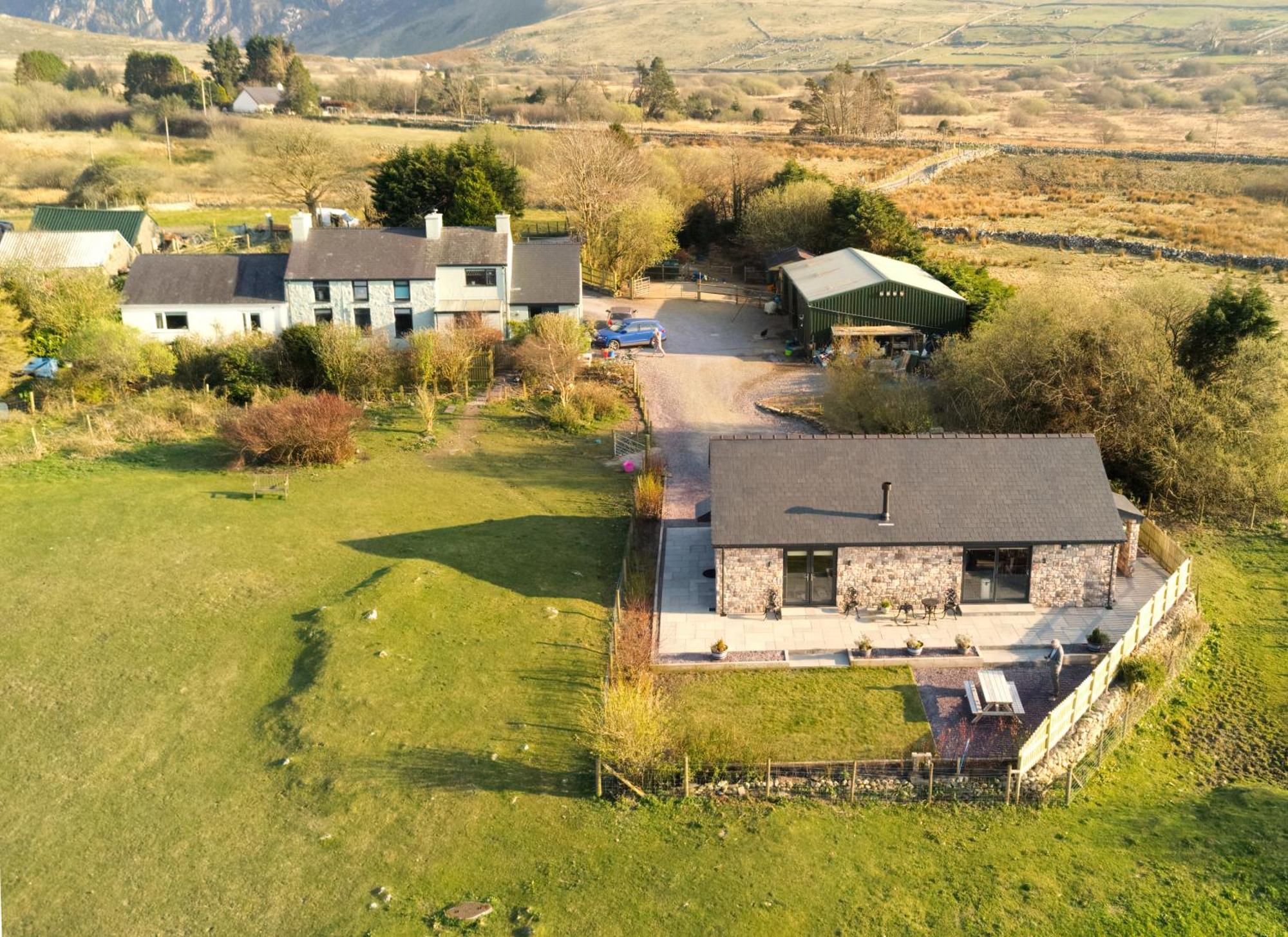 Hedd Wen Villa Llanllyfni Exteriör bild